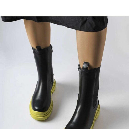 Boots model 204837 - Très Elite