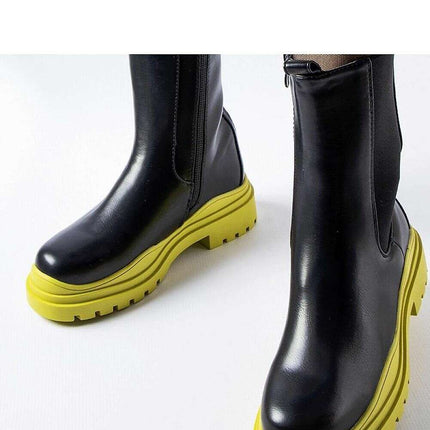 Boots model 204837 - Très Elite