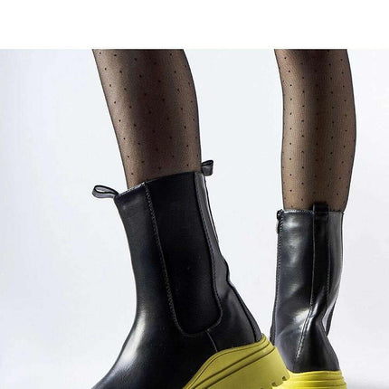 Boots model 204837 - Très Elite
