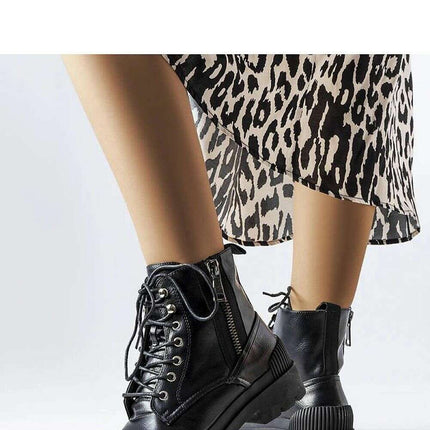Boots model 204842 - Très Elite