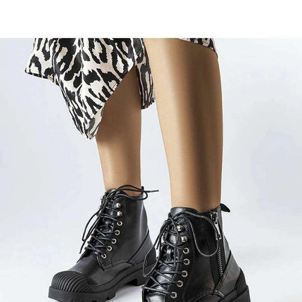 Boots model 204842 - Très Elite