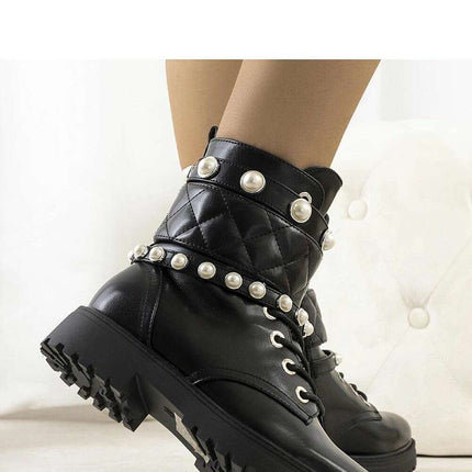 Boots model 204850 - Très Elite