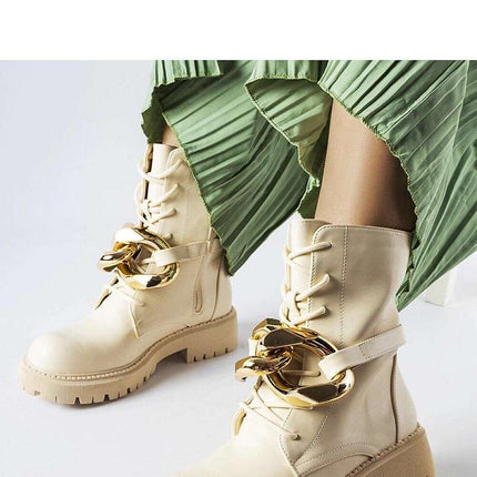 Boots model 204852 - Très Elite