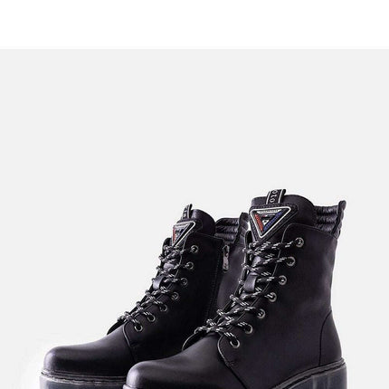Boots model 204854 - Très Elite