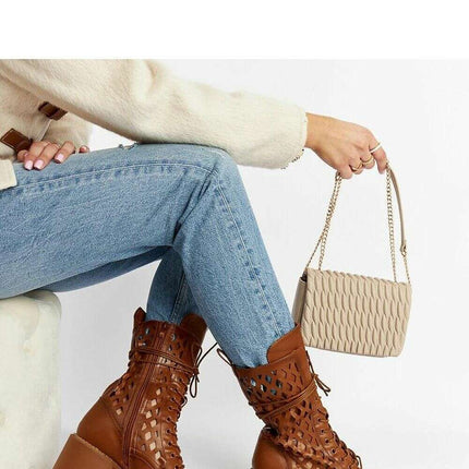 Boots model 205042 - Très Elite