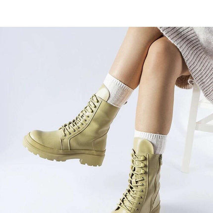 Boots model 205073 - Très Elite