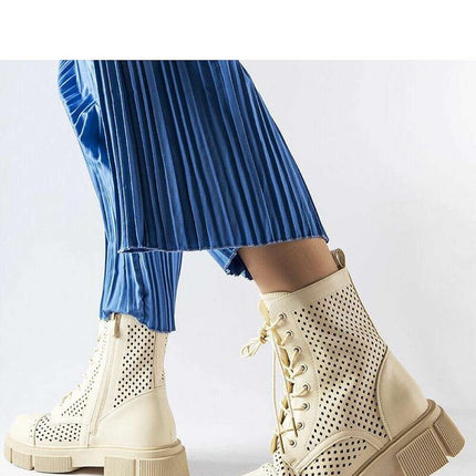 Boots model 205118 - Très Elite