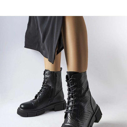 Boots model 205118 - Très Elite