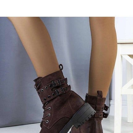 Boots model 205140 - Très Elite
