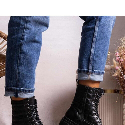 Boots model 205148 - Très Elite
