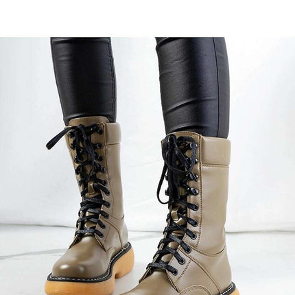 Boots model 205159 - Très Elite