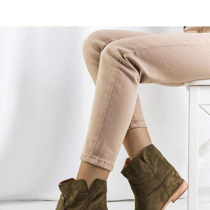 Boots model 205160 - Très Elite