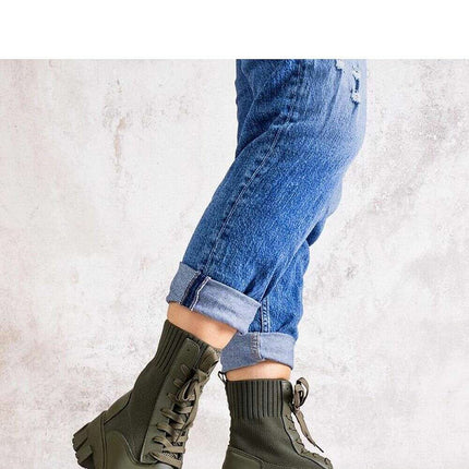 Boots model 205807 - Très Elite