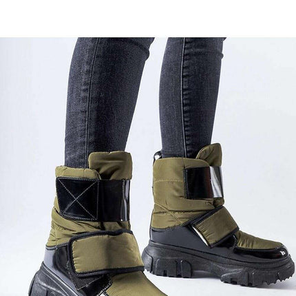 Boots model 205816 - Très Elite