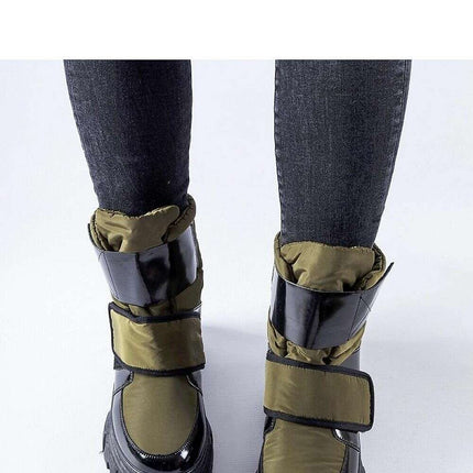 Boots model 205816 - Très Elite