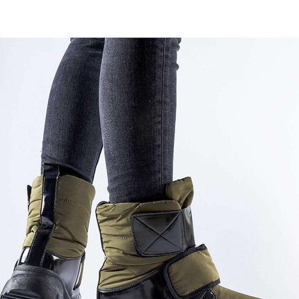 Boots model 205816 - Très Elite
