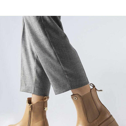 Boots model 205850 - Très Elite