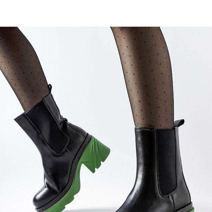 Boots model 205854 - Très Elite