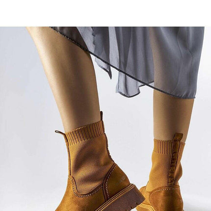 Boots model 205860 - Très Elite