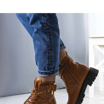 Boots model 205886 - Très Elite