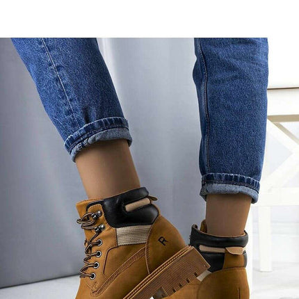 Boots model 205887 - Très Elite
