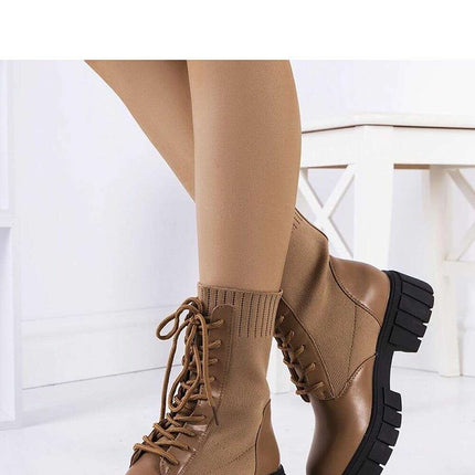Boots model 205896 - Très Elite