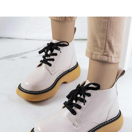 Boots model 205903 - Très Elite