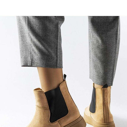 Boots model 206517 - Très Elite