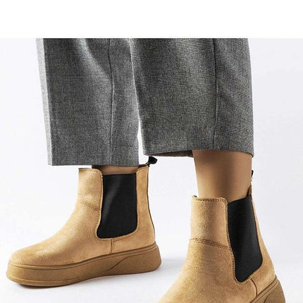 Boots model 206517 - Très Elite
