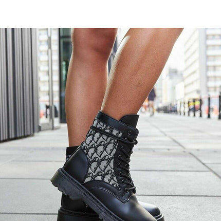 Boots model 206531 - Très Elite