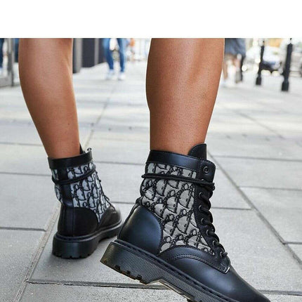 Boots model 206531 - Très Elite