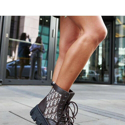Boots model 206540 - Très Elite