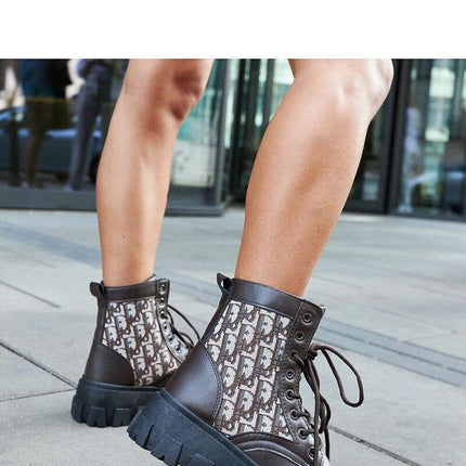 Boots model 206540 - Très Elite