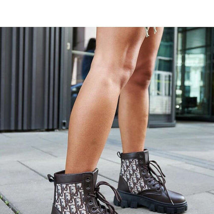 Boots model 206540 - Très Elite