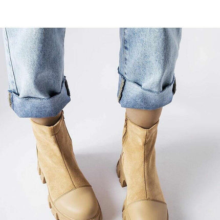 Boots model 206553 - Très Elite