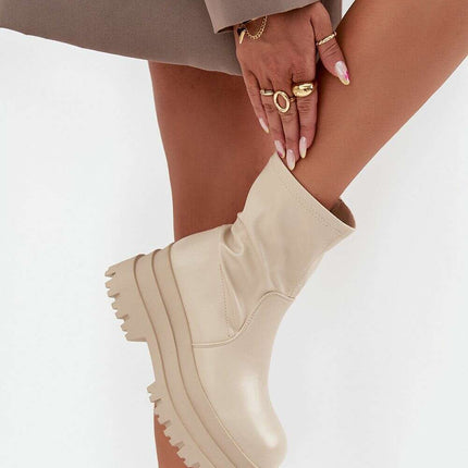 Boots model 216654 - Très Elite