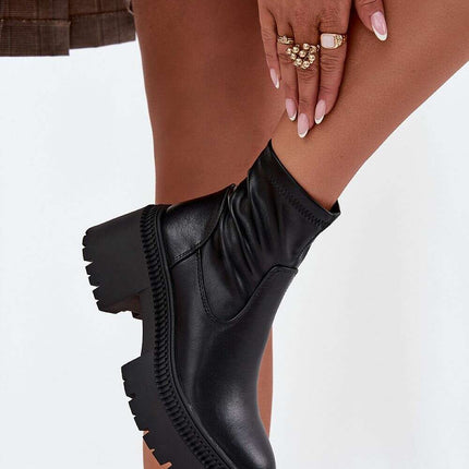 Boots model 217188 - Très Elite