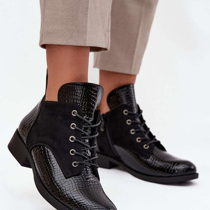 Boots model 217740 - Très Elite