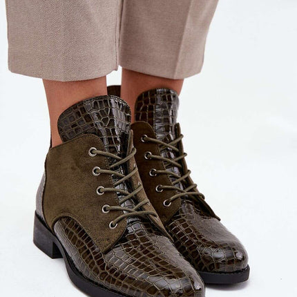 Boots model 217741 - Très Elite