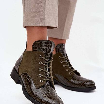 Boots model 217741 - Très Elite