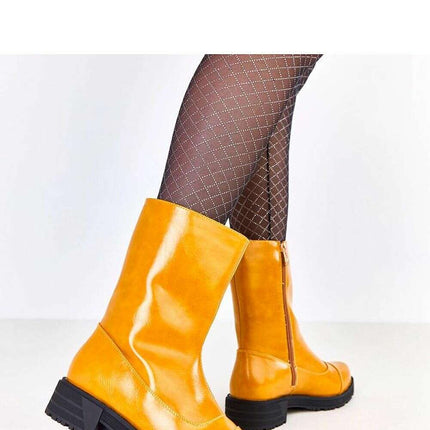 Boots model 219424 - Très Elite
