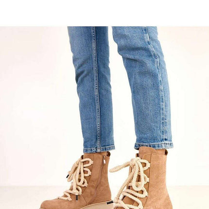 Boots model 220571 - Très Elite