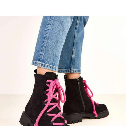 Boots model 220571 - Très Elite