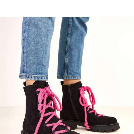 Boots model 220571 - Très Elite