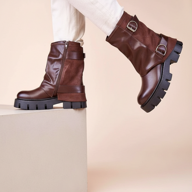 Boots model 221044 - Très Elite