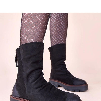 Boots model 221369 - Très Elite
