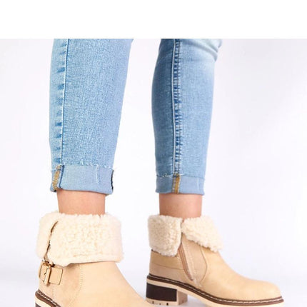 Boots model 221667..