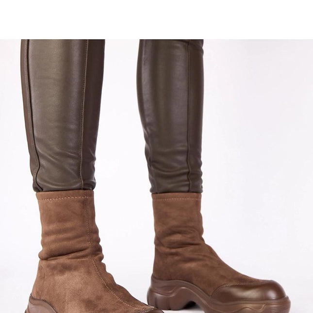 Boots model 221671 - Très Elite