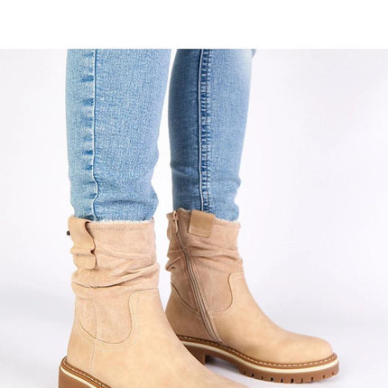 Boots model 221675- Très Elite- Très Elite