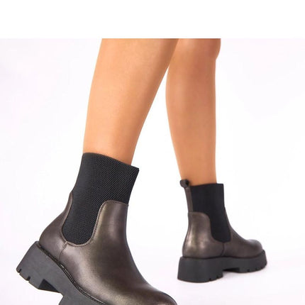 Boots model 222343 - Très Elite